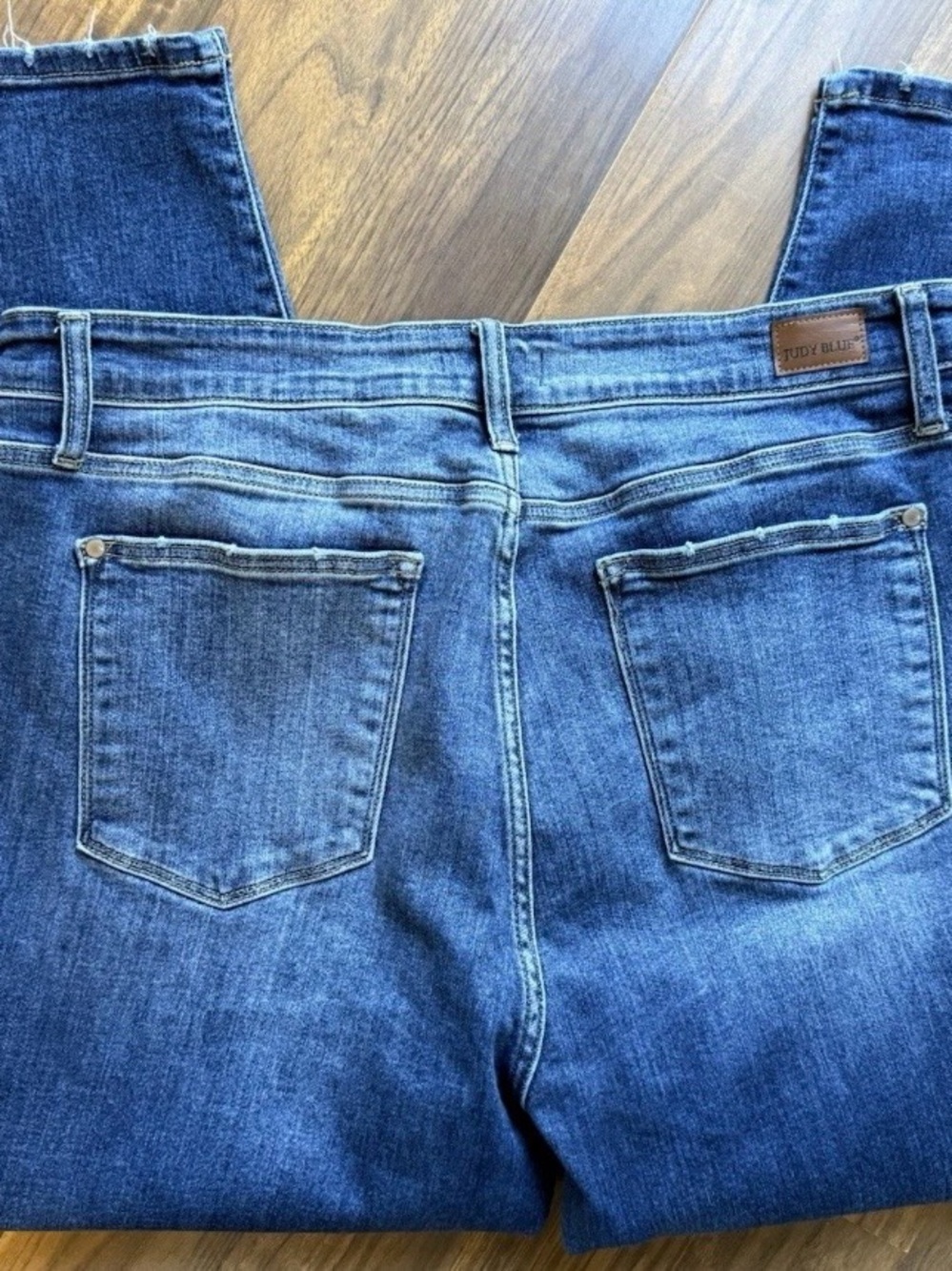 Judy Blue Boyfriend Fit Stretch Blue Medium Wash Denim Jeans Women’s Size 20 - Picture 3 of 6